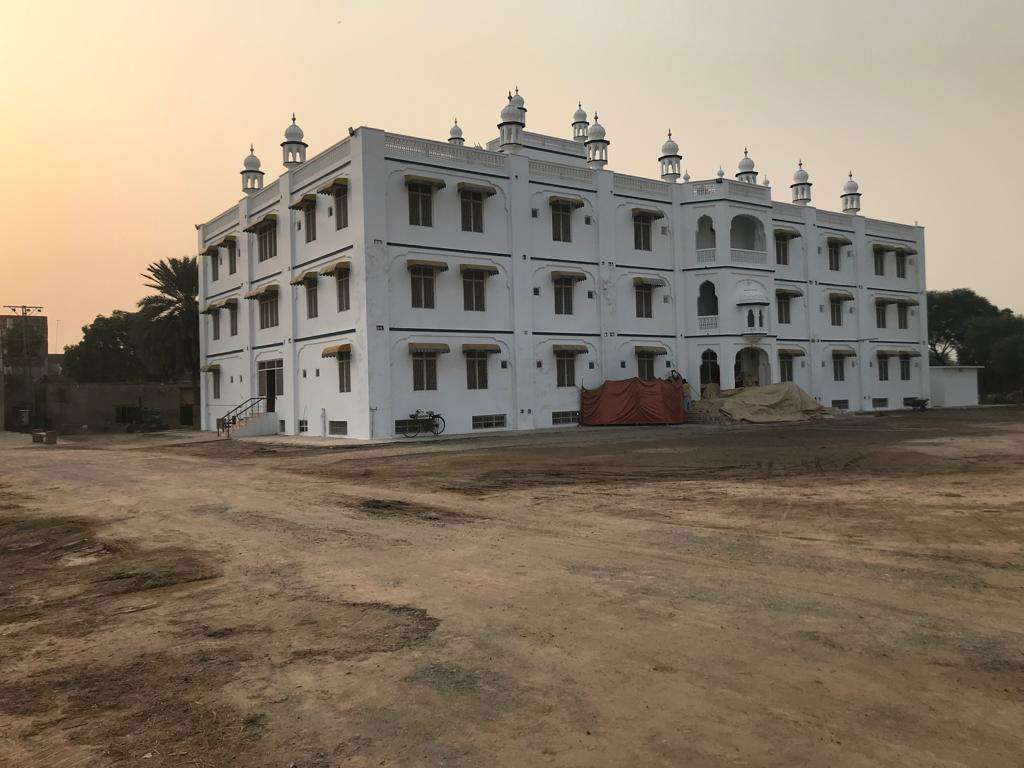Gurdwara Tambu Sahib courtyard